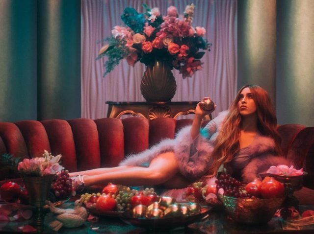 フィフス・ハーモニーのローレン、ソロ新MVでの“美の女神”姿が官能的すぎる