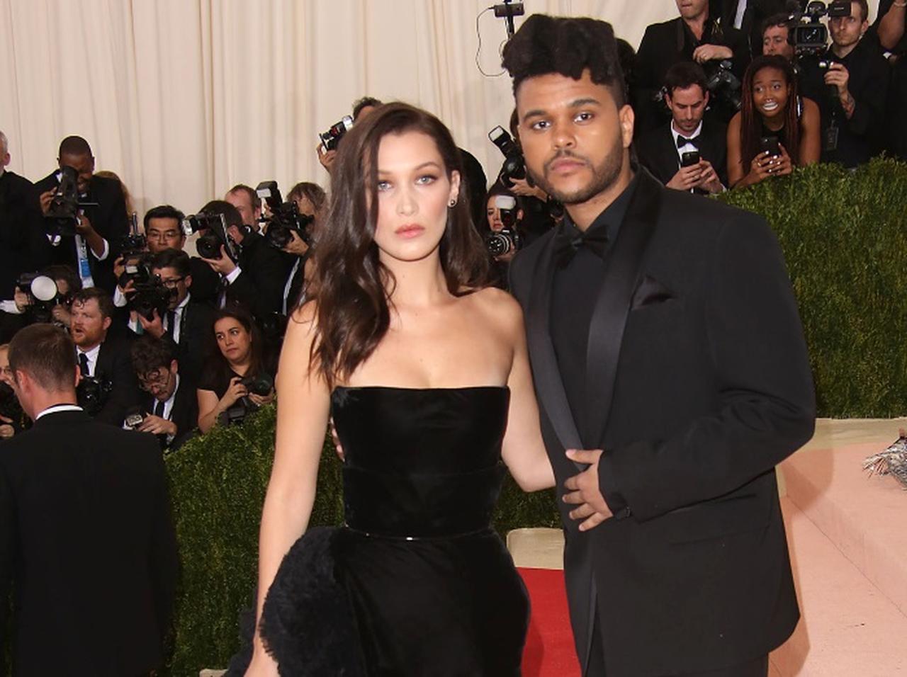 ベラ・ハディッドに彼氏のザ・ウィークエンドが「あるもの」を持って帰ってきて