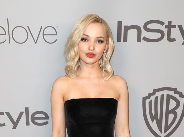 ダヴ・キャメロン、水着姿への批判に「ヴィーナスの裸」で反論