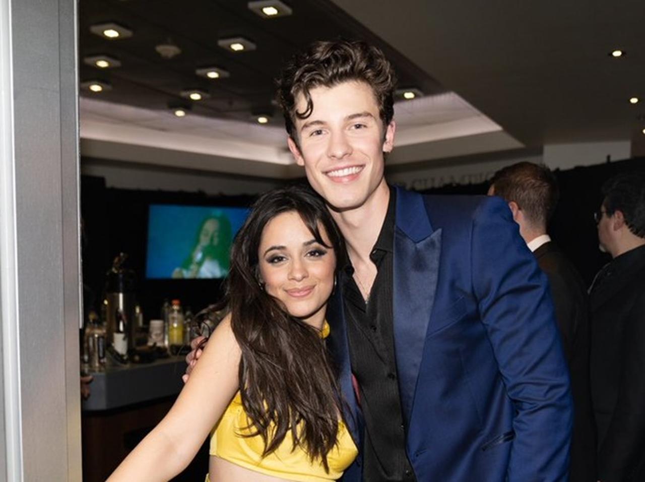 ショーン・メンデス&カミラ・カベロ、体を密着させて「見つめ合う姿」がまるで恋人同士【グラミー賞2019】