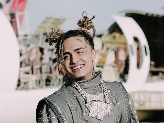 リル・パンプ、ファッションショーで道を間違え係員がお迎え