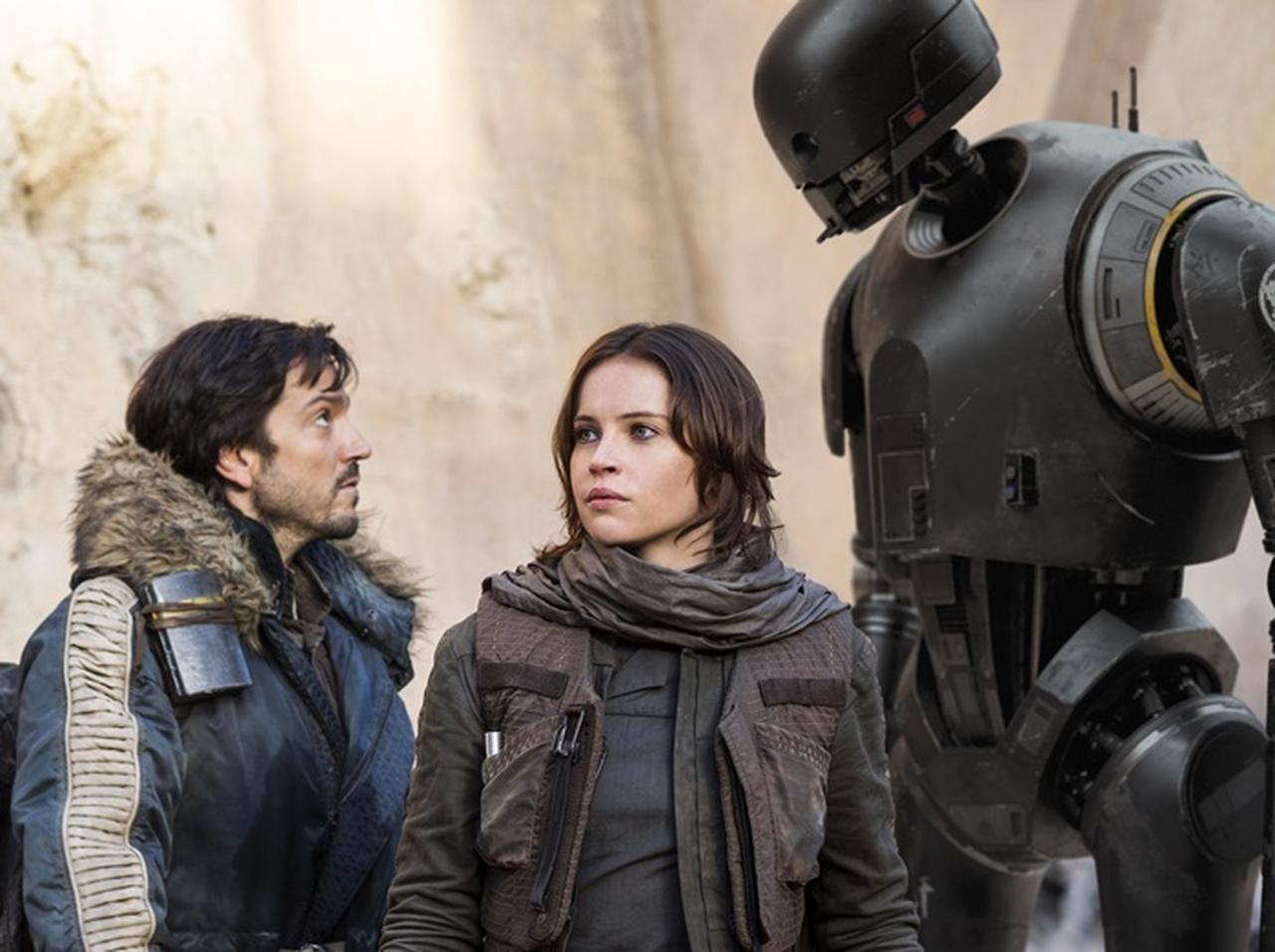 フェリシティ・ジョーンズ、『ローグ・ワン』出演で「似顔絵タトゥー」の洗礼受ける