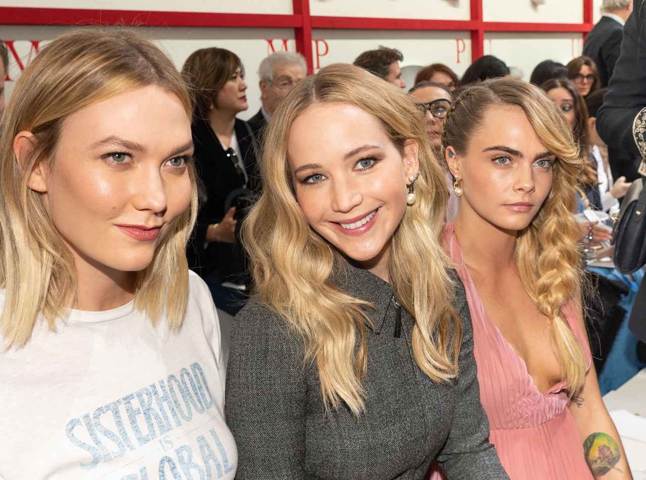 ジェニファー・ローレンス、Diorイベントで「2200万円の婚約指輪」をお披露目