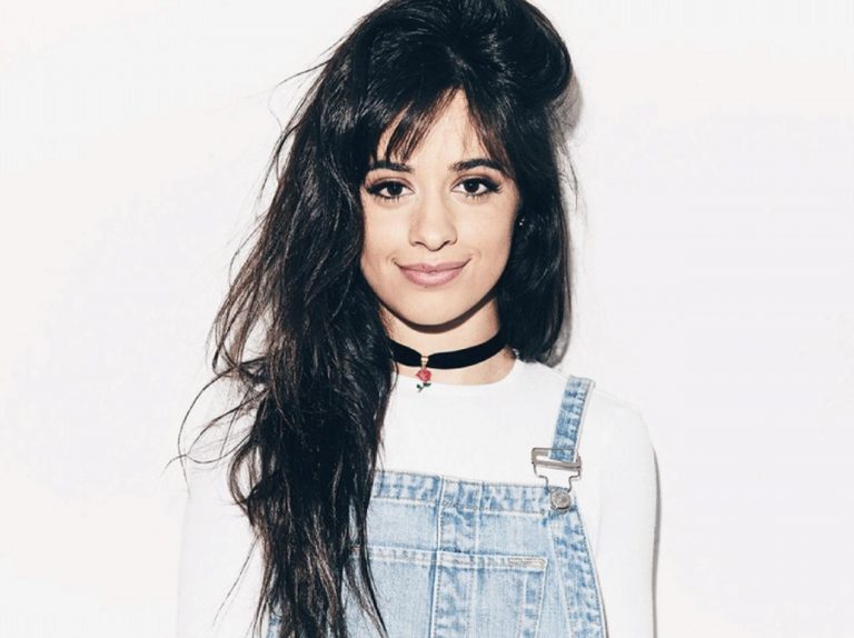 デニムスタイル5選！人気シンガーカミラ・カベロのお気に入りデニム