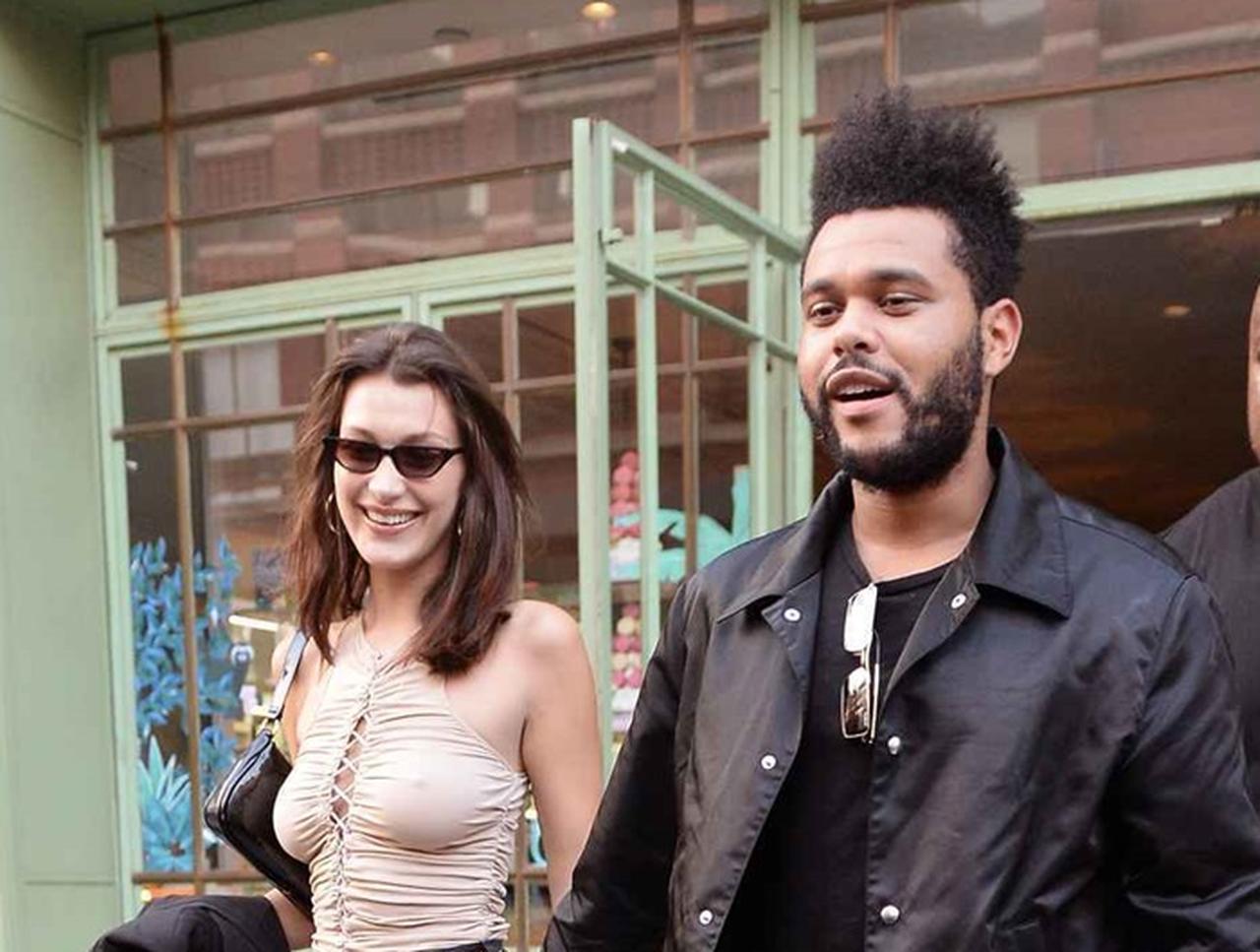 ザ・ウィークエンド、誕生日会では恋人ベラ・ハディッドとカップルコーデ