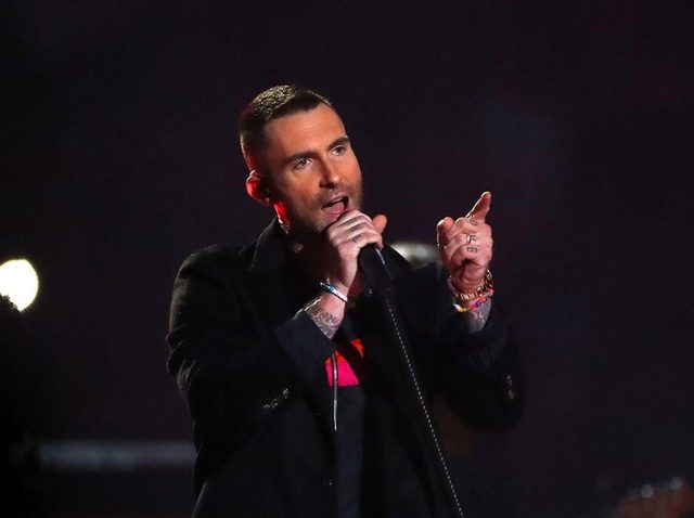 マルーン5、スーパーボウル出演でキャリアは上がった？下がった？