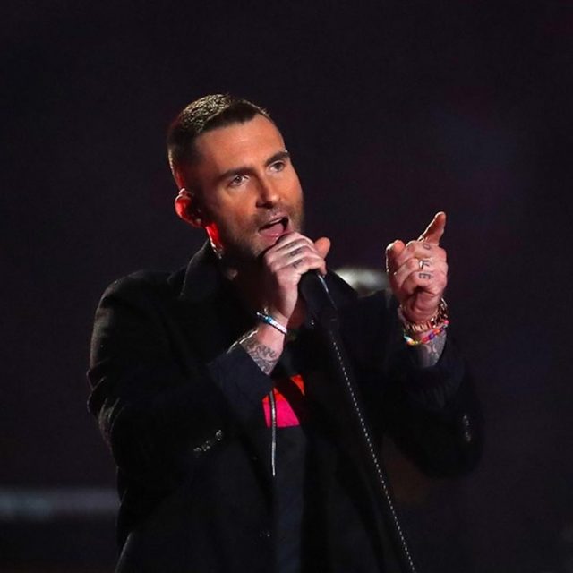 マルーン5、スーパーボウル出演でキャリアは上がった？下がった？