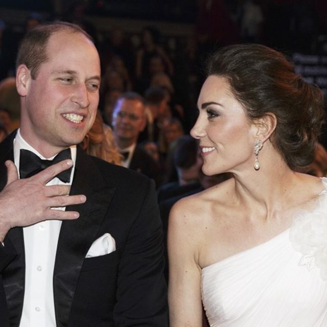 キャサリン妃、ダイアナ元妃の「遺品」つけて登場【英国アカデミー賞】