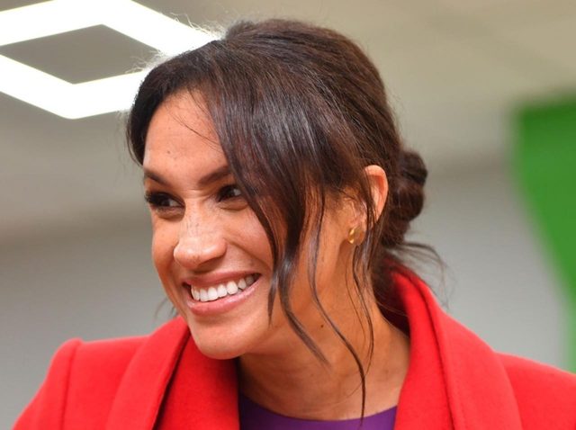 メーガン妃の秘蔵写真が公開！珍しい「厚化粧」ルック【写真アリ】