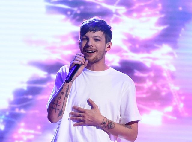 ルイ・トムリンソン、新曲のリークを食い止めたファンたちへ感謝