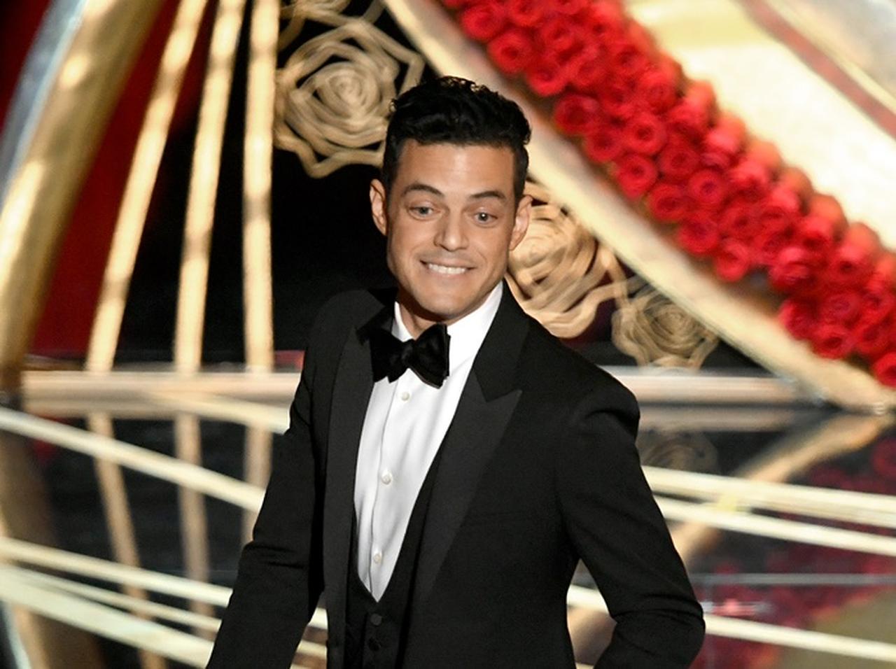 ラミ・マレック、何回直しても曲がっちゃう「アレ」にガガも思わず…【アカデミー賞2019】