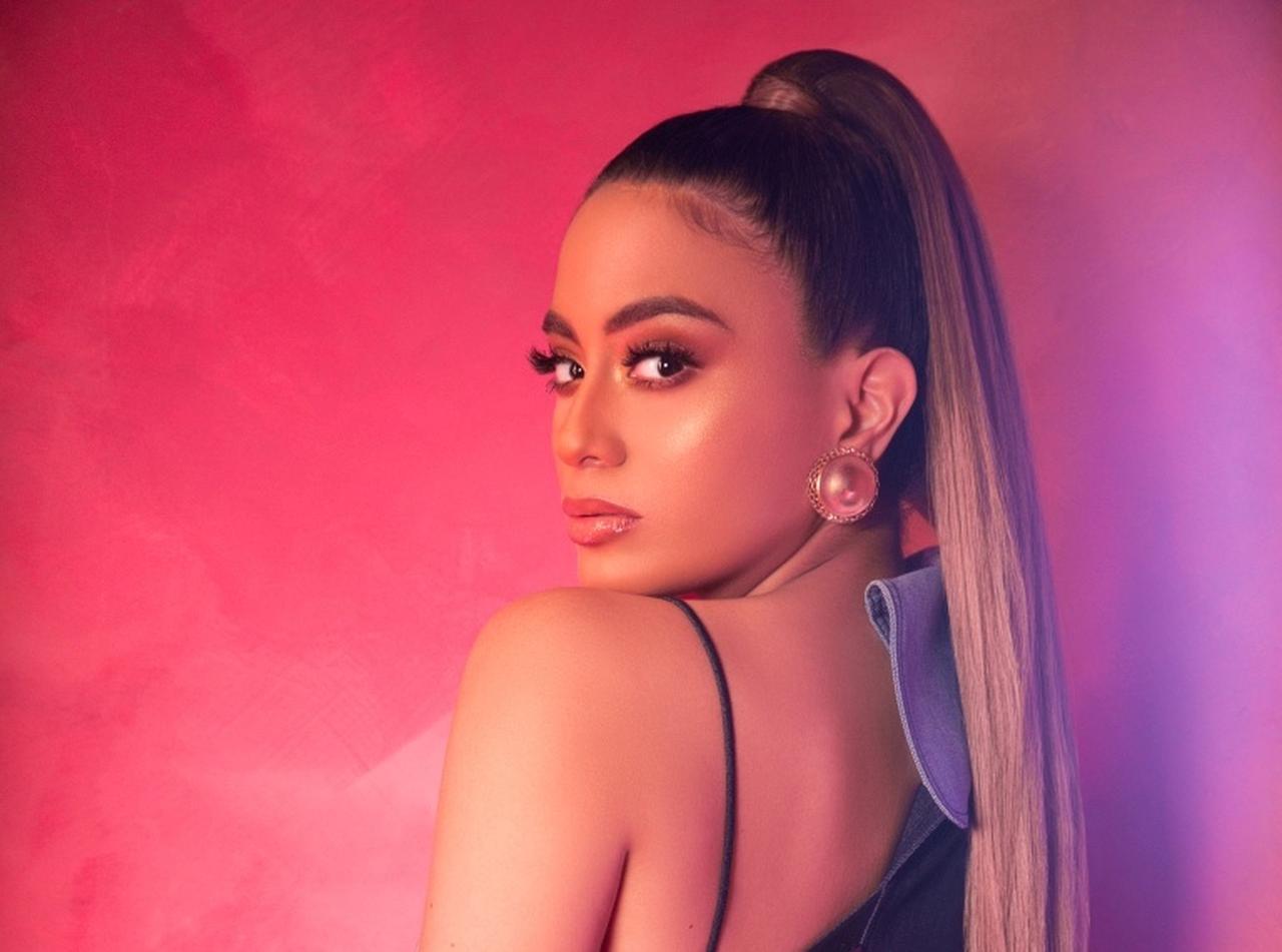 アリー・ブルックが待望のソロデビュー!新曲が持つ「2つの意味」とは