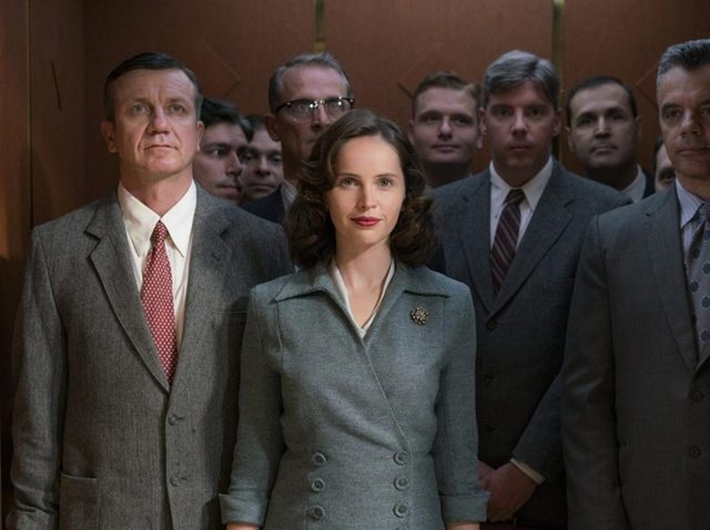 映画『ビリーブ 未来への大逆転』主人公のファッションに見る「男女平等」