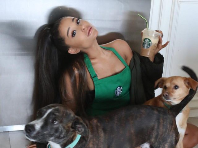 アリアナ・グランデ、スタバとのコラボドリンクに批判噴出「矛盾してる」