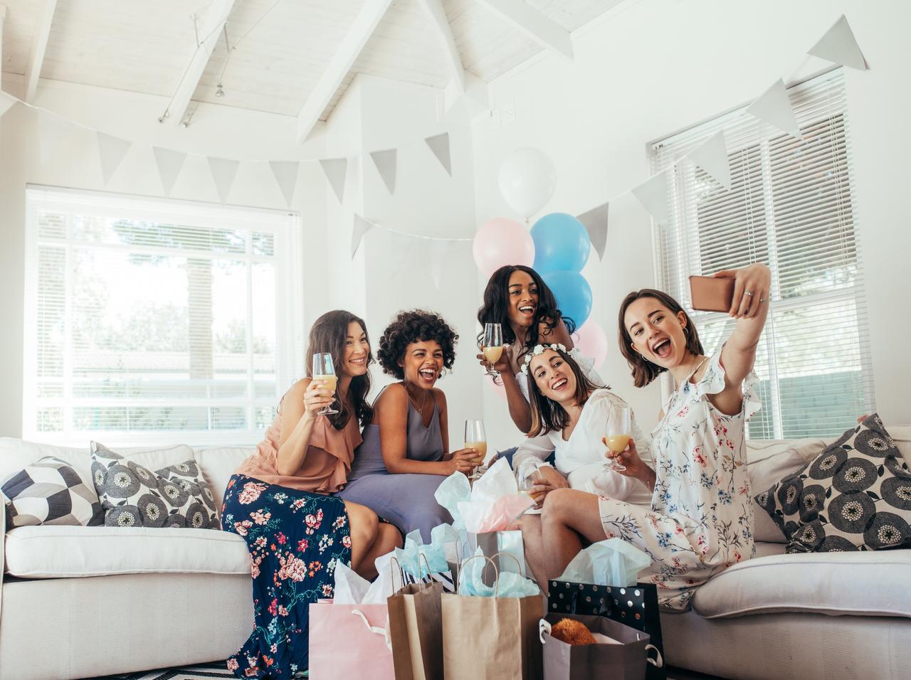 女同士はドロドロしてる?そんな都市伝説を、大学教授が一刀両断