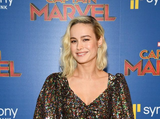 『キャプテン・マーベル』イベントでブリー・ラーソンが「キャプテン」を持参