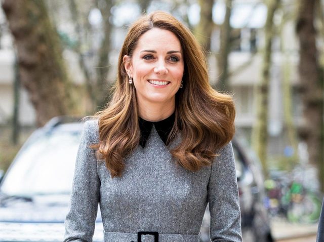 キャサリン妃、「普通のママ」らしい事をして一般人を驚かせる