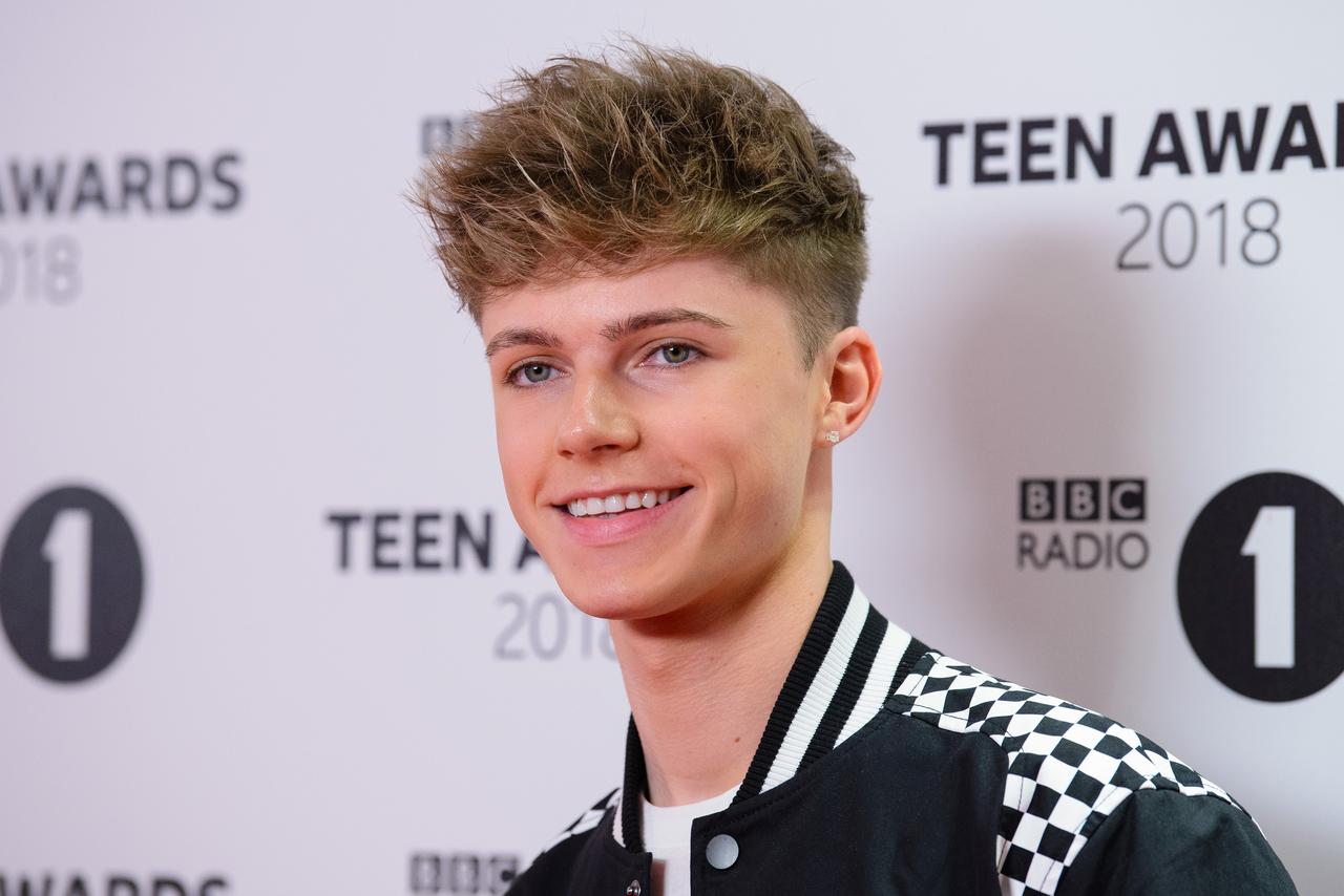 HRVY、SNSに愛された20歳のシンデレラボーイが青春真っ只中な新曲MVを公開