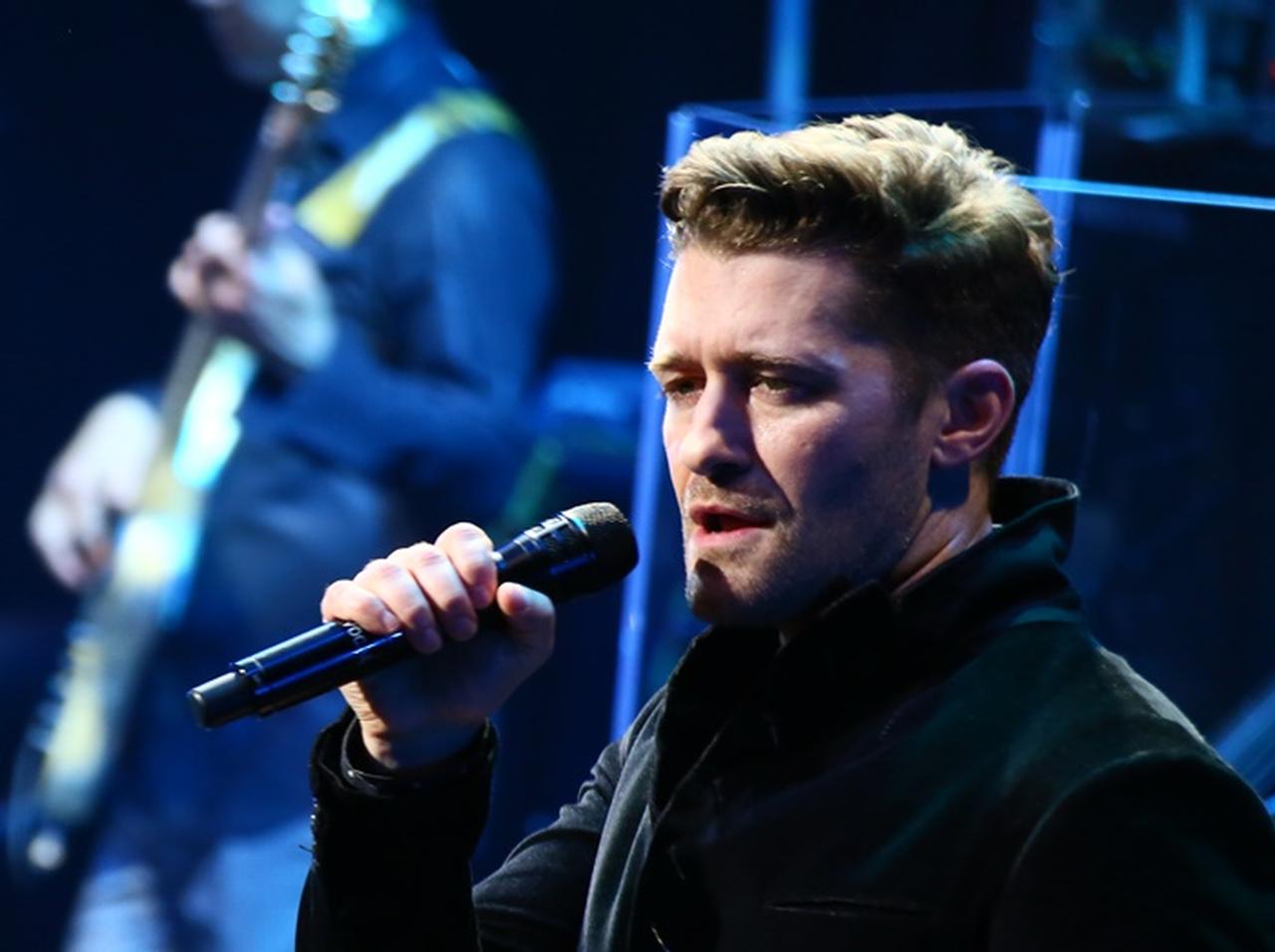 マシュー・モリソン来日1発目のライブで史上初!『glee/グリー』の名曲を披露