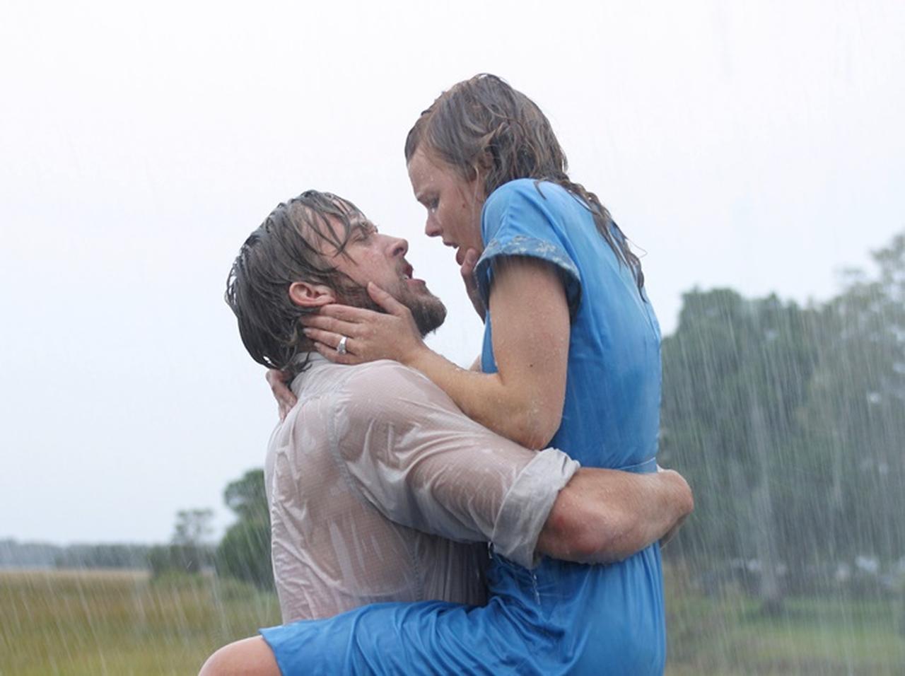 Netflixで配信されている映画『君に読む物語』の結末が違う