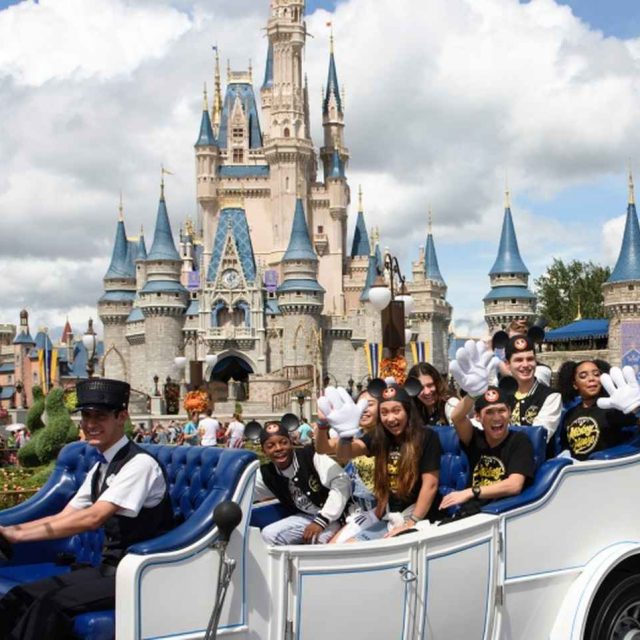 ディズニーランド、何があっても「絶対に終了しないアトラクション」はどれ？