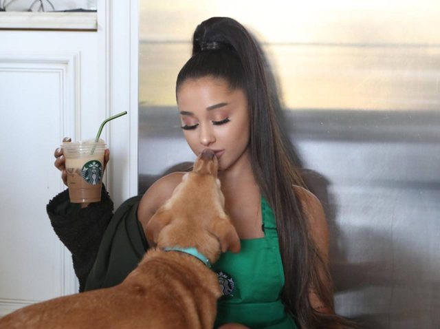 スタバ×アリアナ・グランデのコラボが発表！「雲マキアート」ってどんな味？