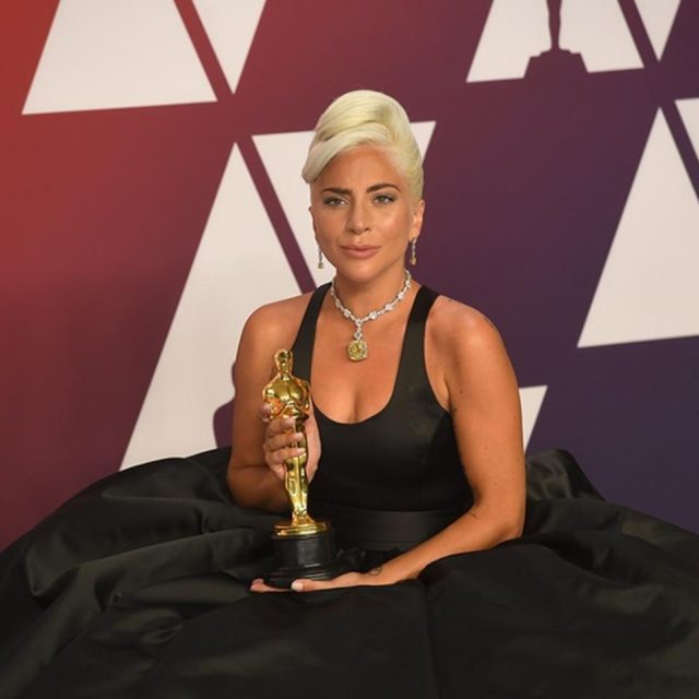 レディー・ガガ、ある意味で妊娠説を「認める」