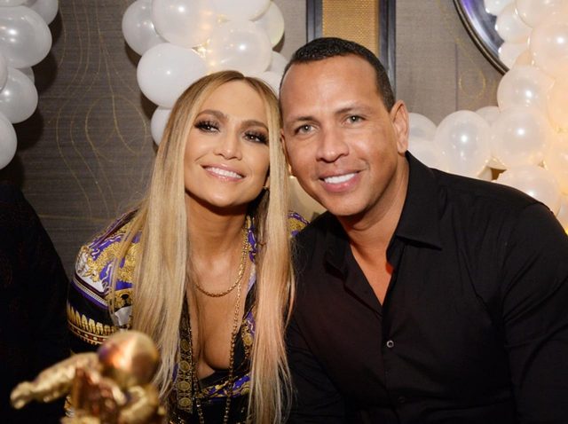ジェニファー・ロペスとアレックス・ロドリゲスが婚約、ファンから「夫」に昇格