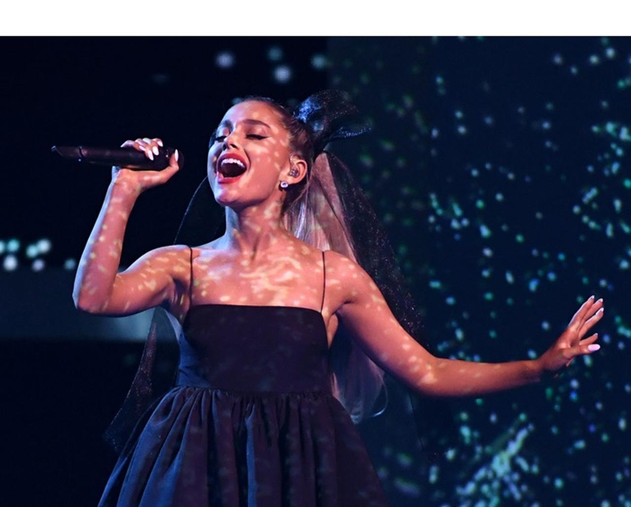 アリアナ・グランデ、意味深な「6年」という投稿の真相とは?