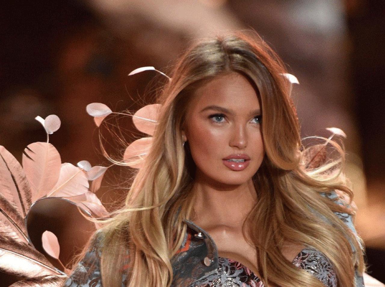 ザラのジャケットで恋人とデート♡人気ヴィクシーモデルの私服をチェック