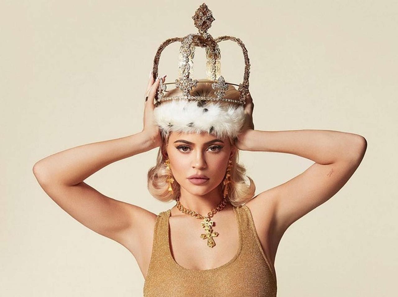 「史上最年少の億万長者」カイリー・ジェンナー、15歳で親からの金銭援助カット