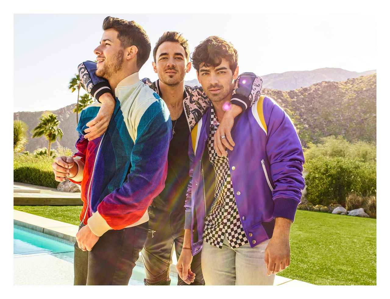 ジョナス・ブラザーズ、再結成シングル「サッカー」で史上初の初登場1位