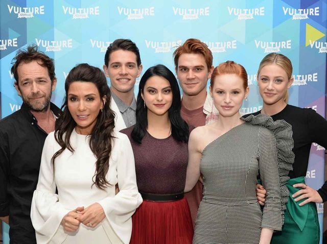 ルーク・ペリーが死去、ドラマ『リバーデイル』共演者から悲痛のコメント続々