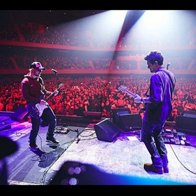 ジョン・メイヤーの極上ライブにエド・シーランが登場！「Thinking Out Loud」をジャム