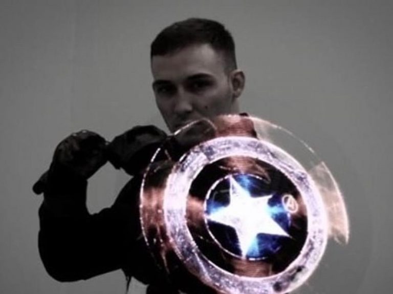 『キャプテン・アメリカ』ファンが作ったシールドが、未来的でかっこよすぎる【動画アリ】