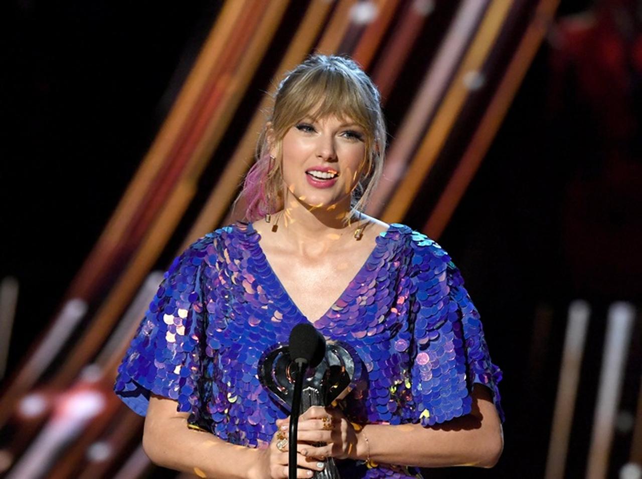 テイラー・スウィフト、4月26日の「発表」に向けてカウントダウンがスタート