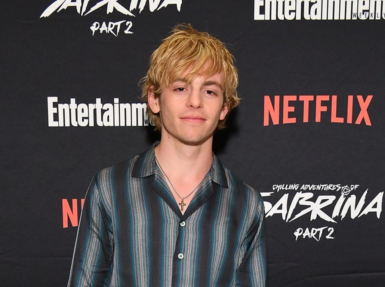 ロス・リンチ、「ヌード流出」でワールドトレンド入り