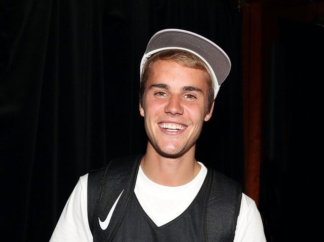 ジャスティン・ビーバー、妻ヘイリーの「盛れてるおっぱい」に目を奪われる