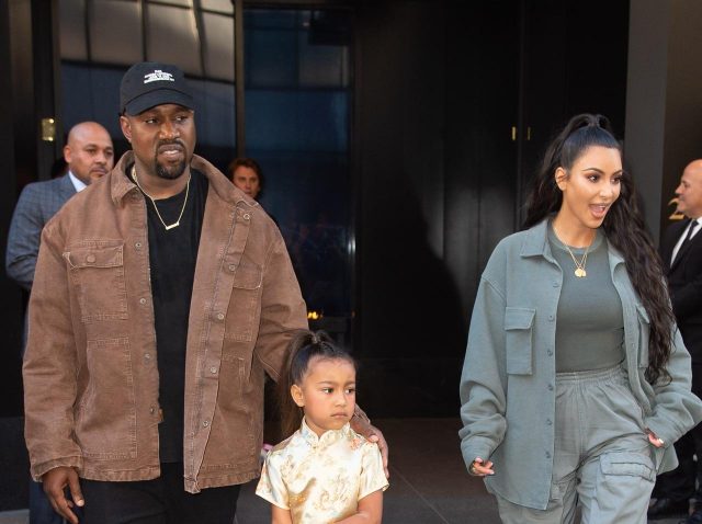 カニエ・ウェストとキム・カーダシアン、子供たちのいたずらに本気でビビる