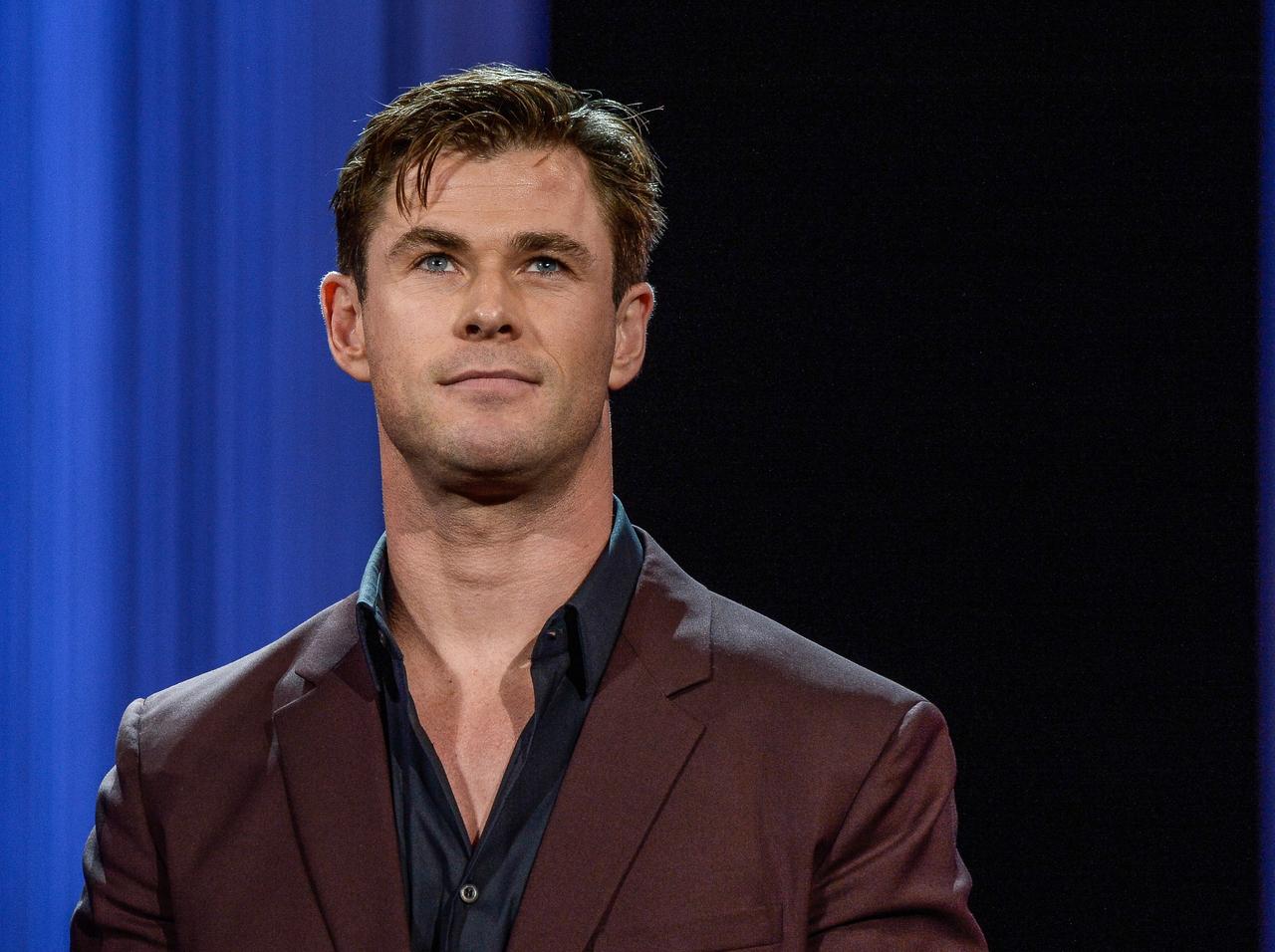 クリス・ヘムズワース、ジェームズ・ボンドを演じたい!英国紳士を演じる可能性は?