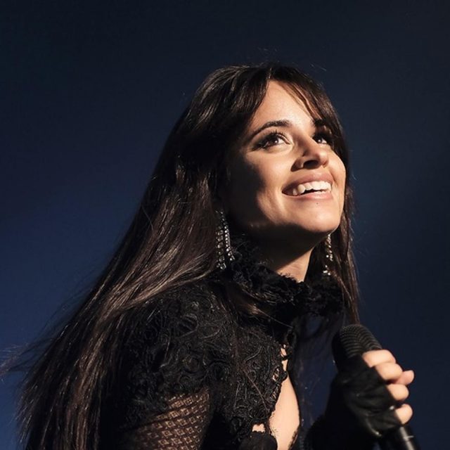 カミラ・カベロ、フィフス・ハーモニーの楽曲で踊る姿を見せる
