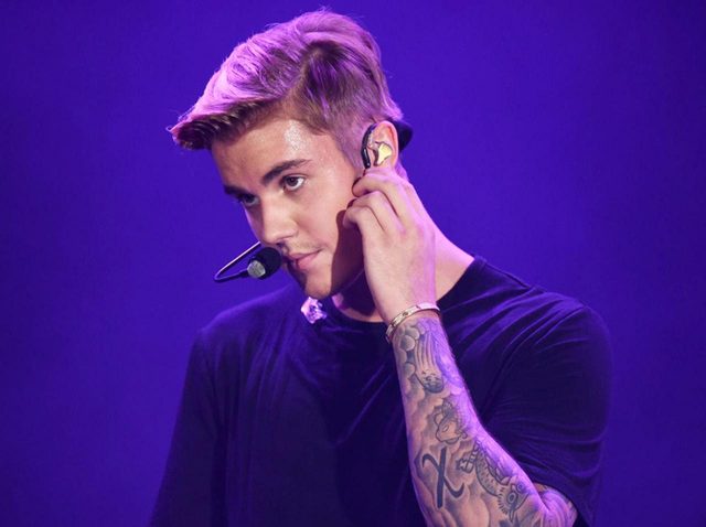 ジャスティン・ビーバー、「口パク」批判した記者に怒りの連投ツイート