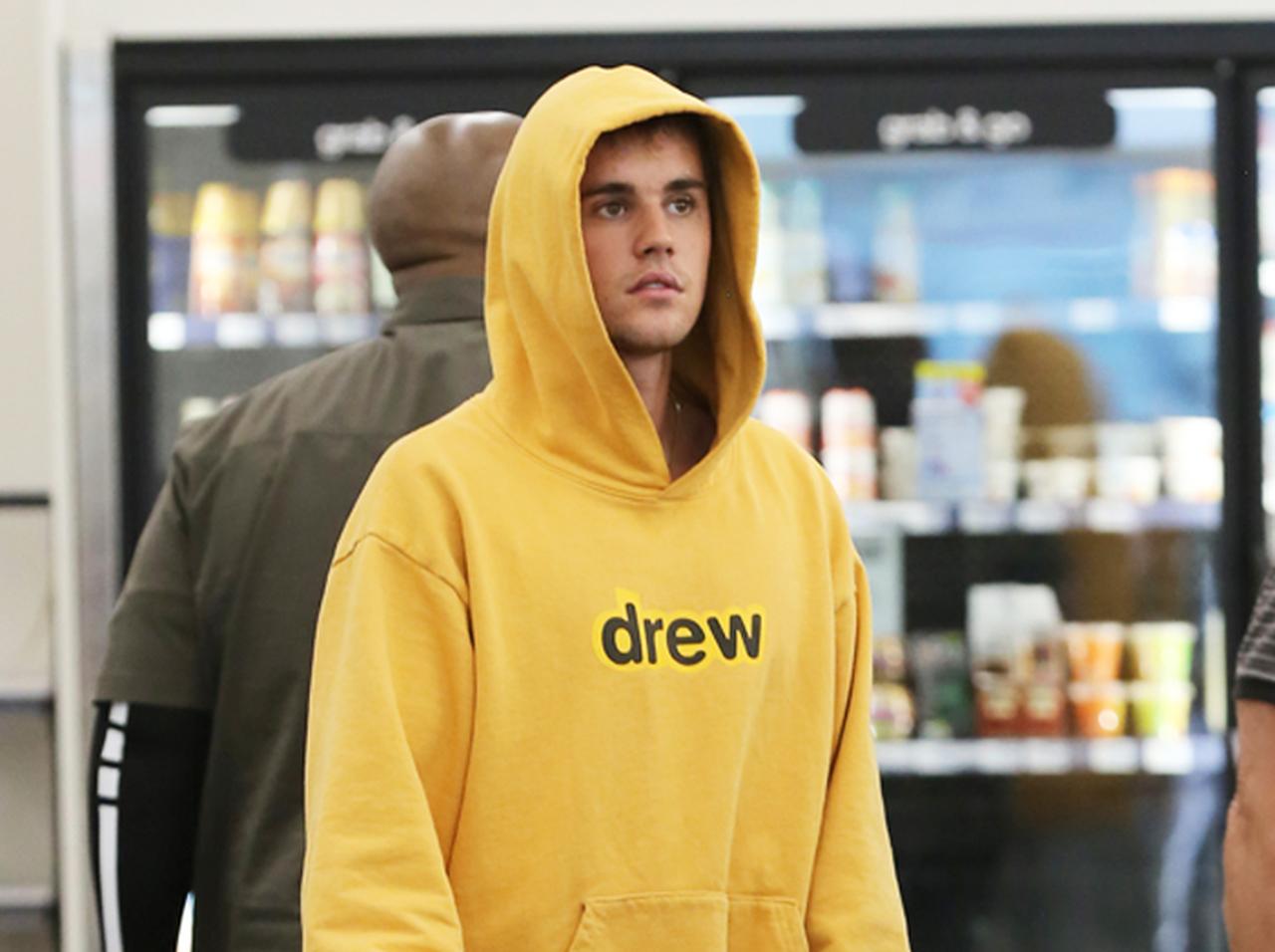 ジャスティン・ビーバー、「故人を嘲笑」した女性キャスターに嫌悪感露わ