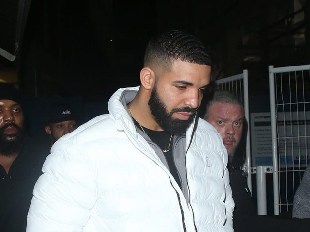 ドレイクが「あのレジェンド」と午前3時までクラブで夜遊び【写真アリ】