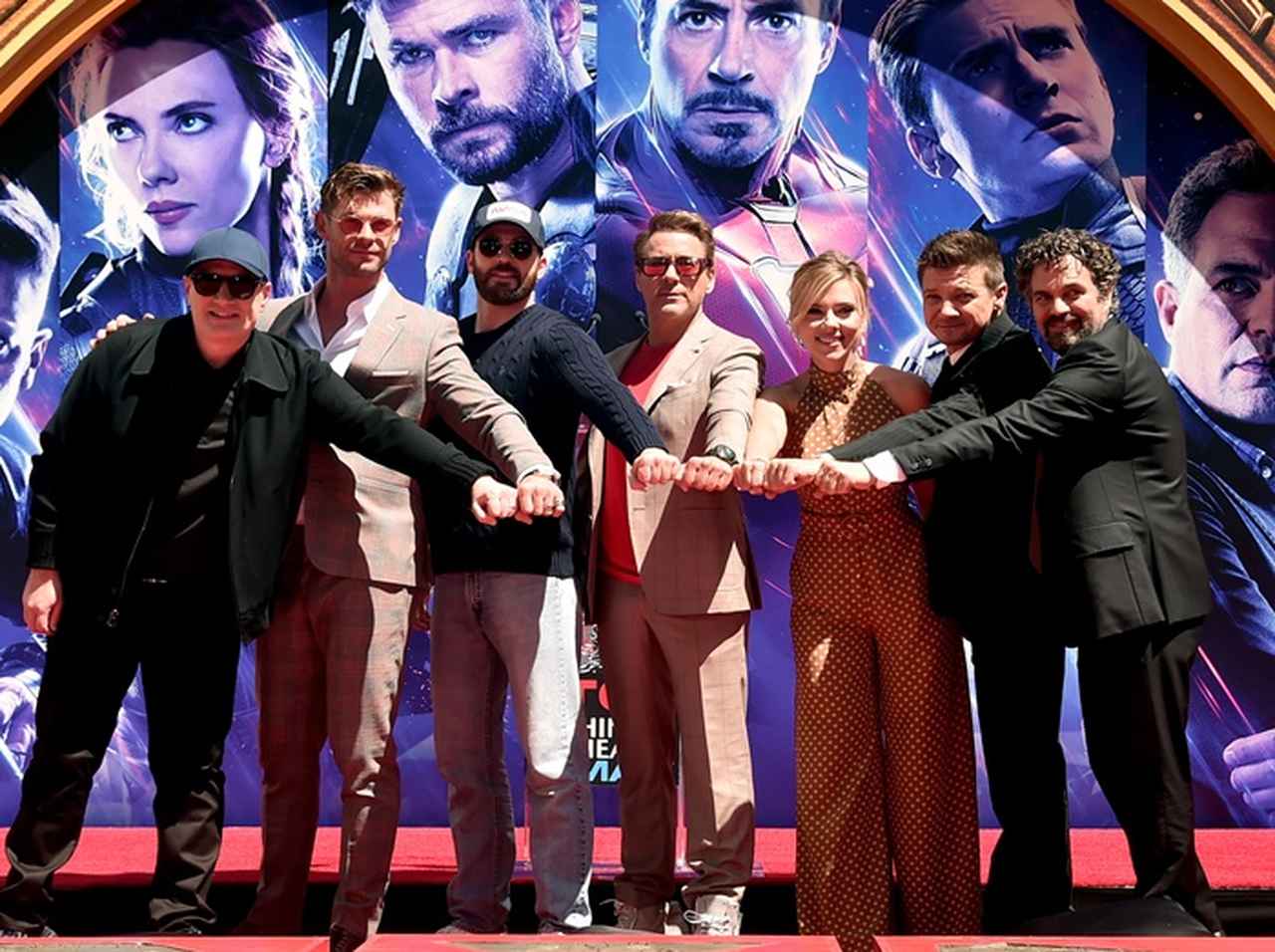 『アベンジャーズ/エンドゲーム』神6、手形を押すにも個性出まくり【写真アリ】