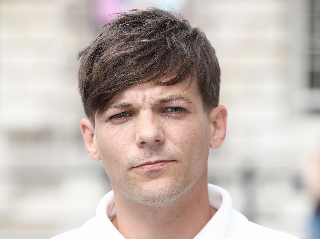 1Dのルイ・トムリンソン、SNSへの長文メッセージで「心の重荷」を激白