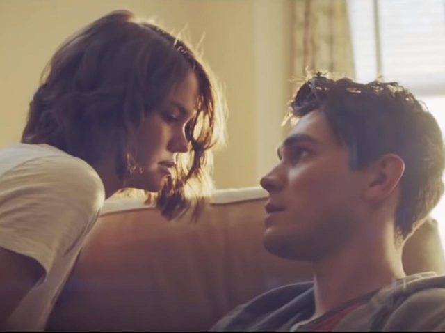 K.J.アパとマイア・ミッチェル主演！青春映画『ラスト・サマー ～この夏の先に～』の予告編が公開