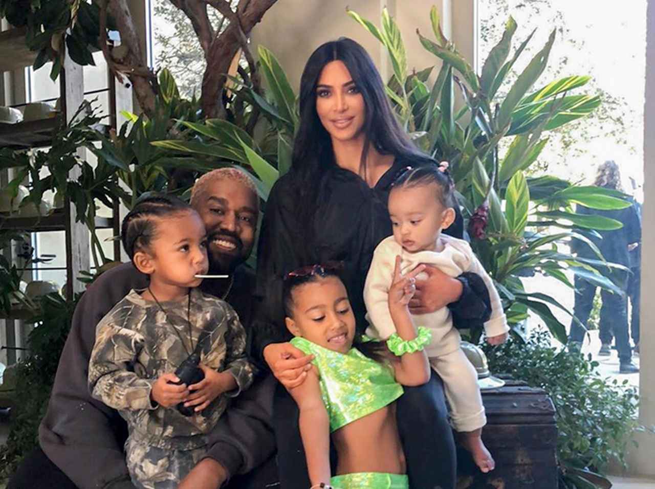 キム・カーダシアン&カニエ・ウェスト、第4子の名前が発表に!かなり珍しい名前って?