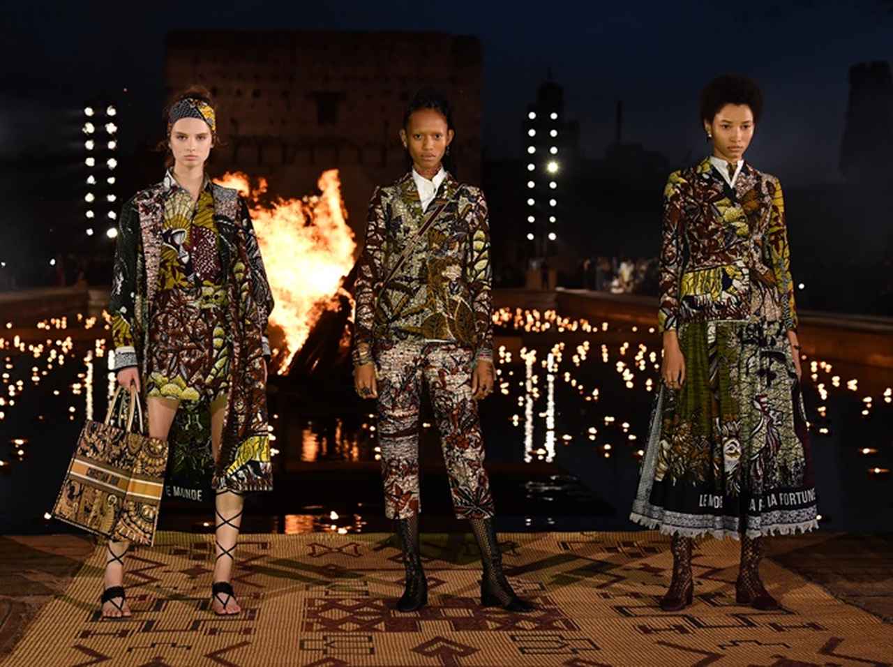 ディオール、ファッションショーで‘珍客’来場