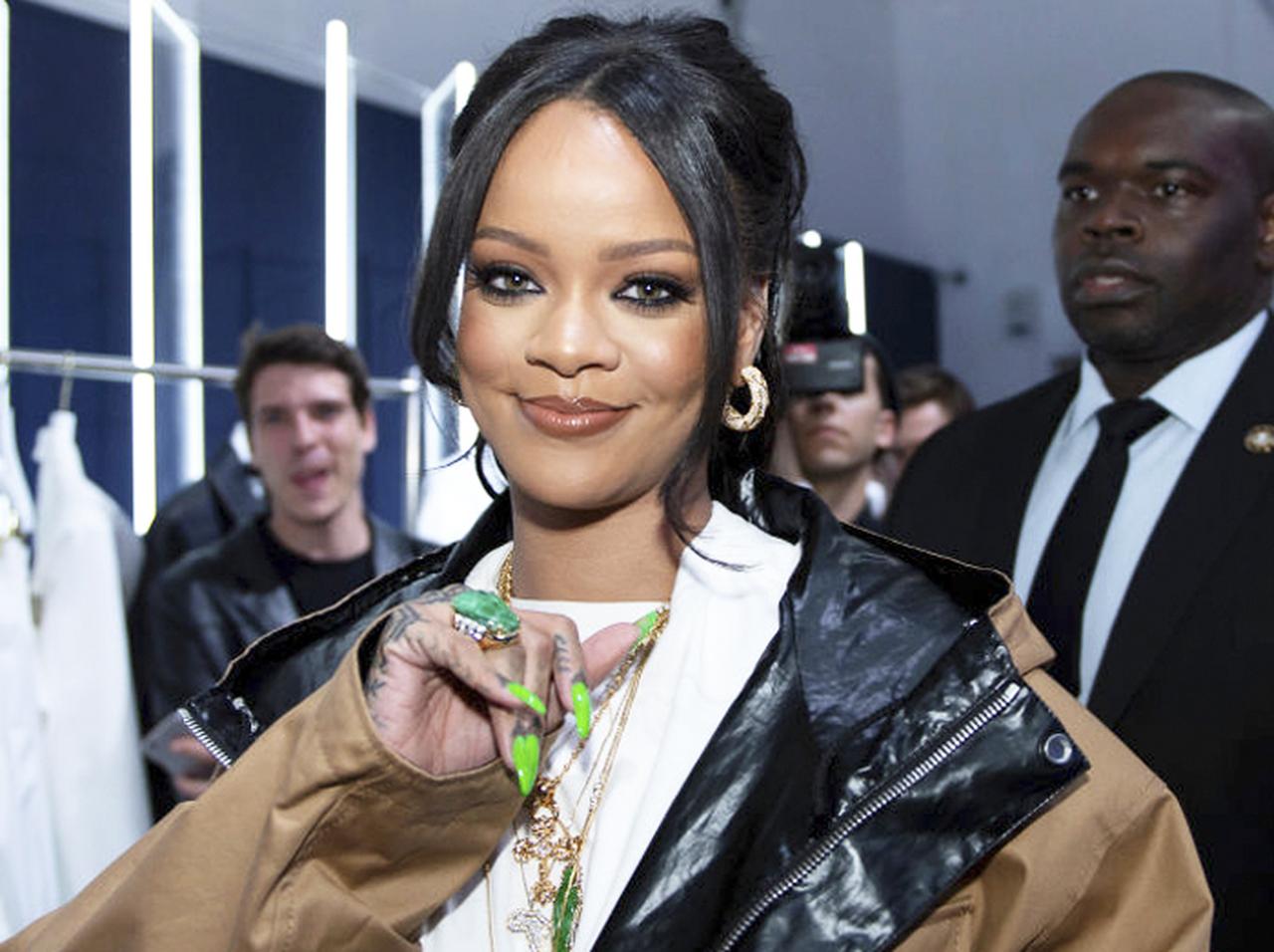 リアーナ、自社コスメの万引き疑われた女性シンガーに「粋すぎる計らい」